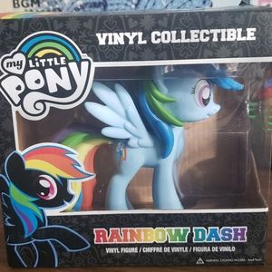 Rainbow Dash Vinyl Figure